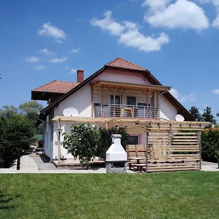 Ferienwohnung Mit Pool Fur Maximal 6 Personen Direkt Am See, A2 דירה *
