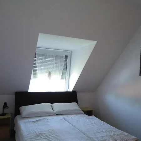 Appartamento Ferienwohnung Mit Pool Fur Maximal 6 Personen Direkt Am See, A2